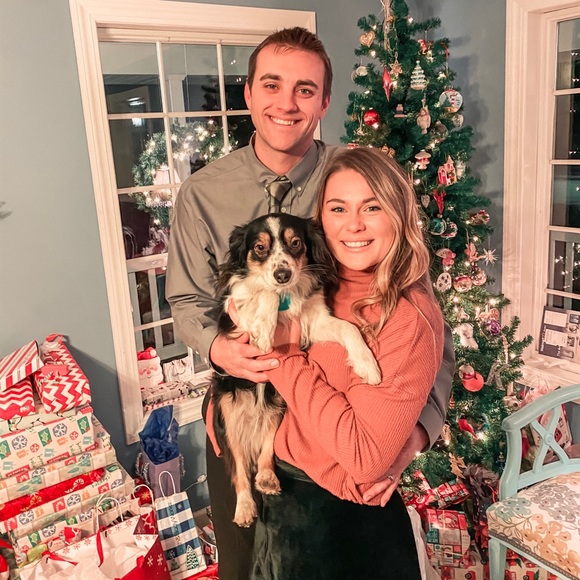 Meet your Posher, Cassie - Picture 3 of 5